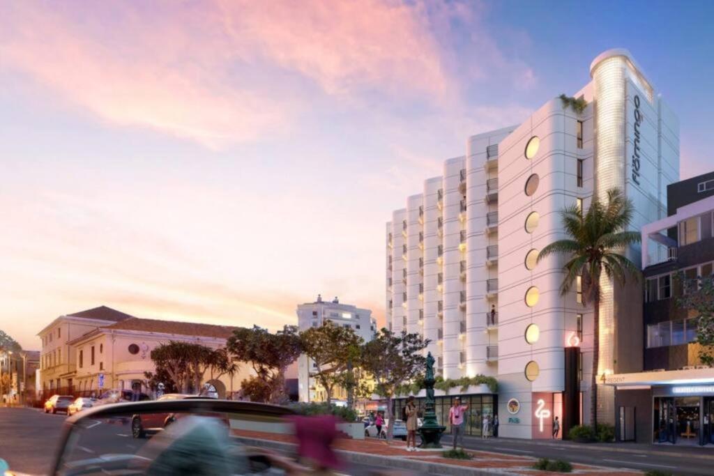 Sassy Studio In Trendy Sea Point Cape Town Exterior photo